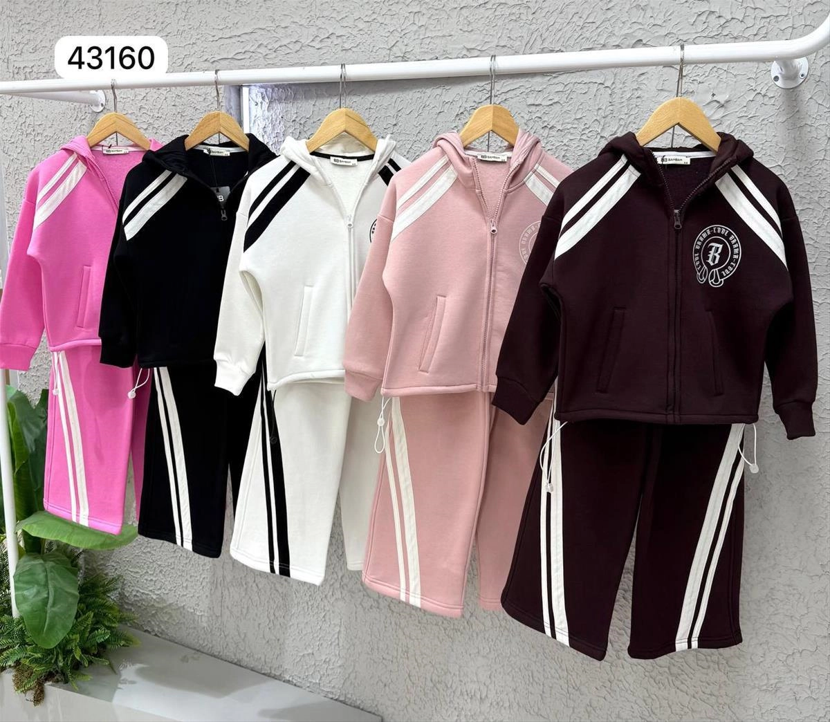663bda92-39c5-43fb-98ed-311c213a5be2.jpg