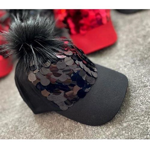 کلاه گپ دخترانه ایرانی پولکی پومدار