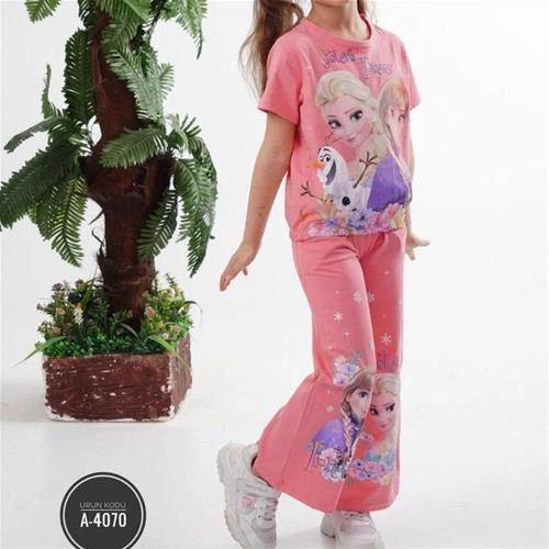 ست تیشرت شلوار طرح السا ترک 4070